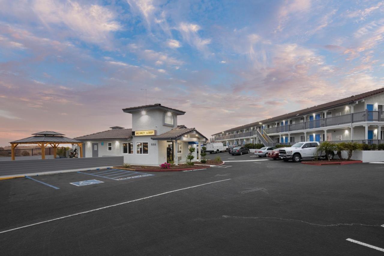 Days Inn By Wyndham Arroyo Grande Pismo Beach Extérieur photo