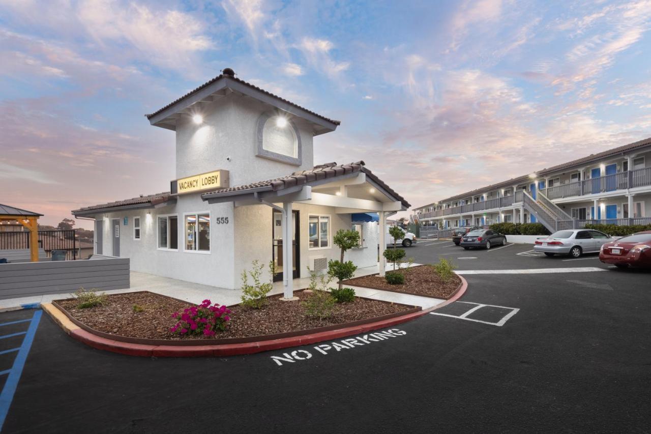 Days Inn By Wyndham Arroyo Grande Pismo Beach Extérieur photo