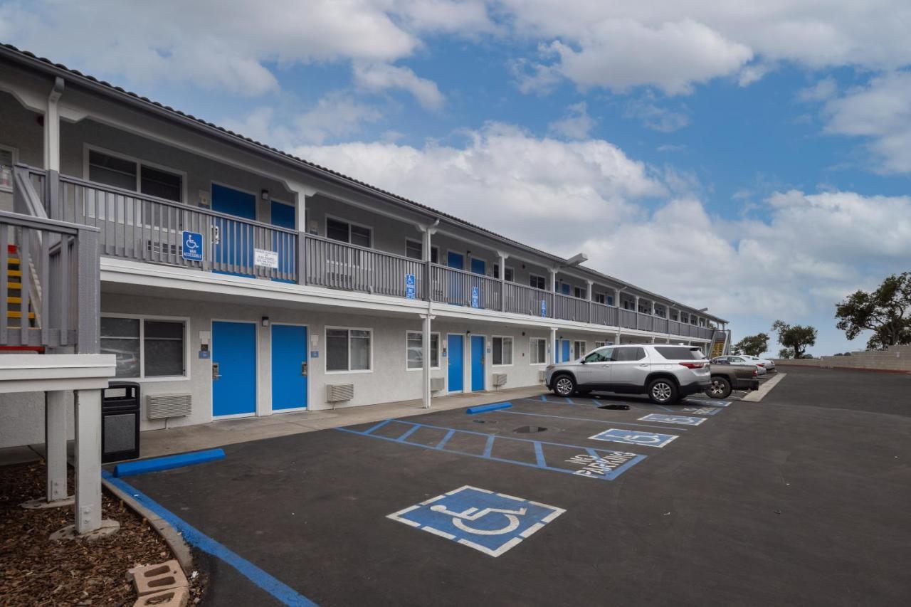 Days Inn By Wyndham Arroyo Grande Pismo Beach Extérieur photo
