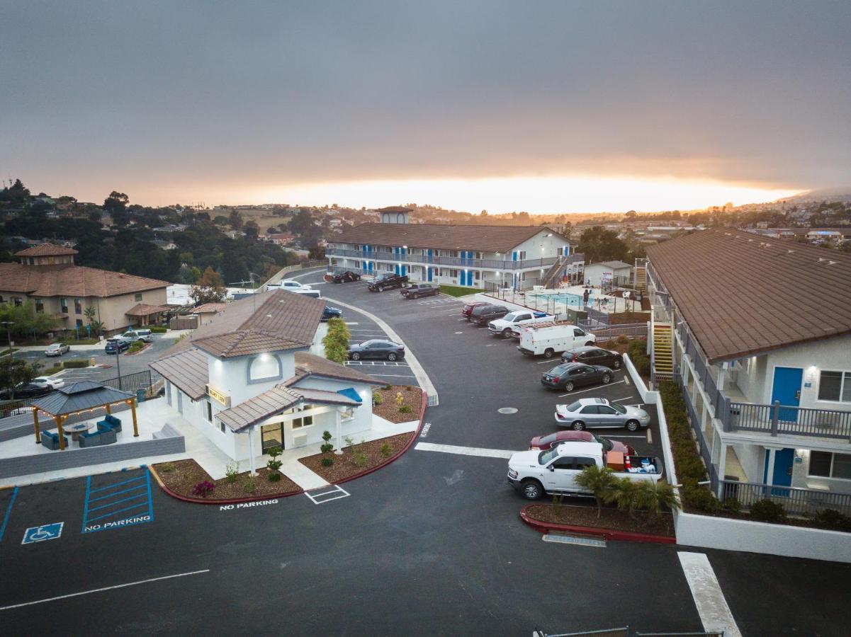 Days Inn By Wyndham Arroyo Grande Pismo Beach Extérieur photo