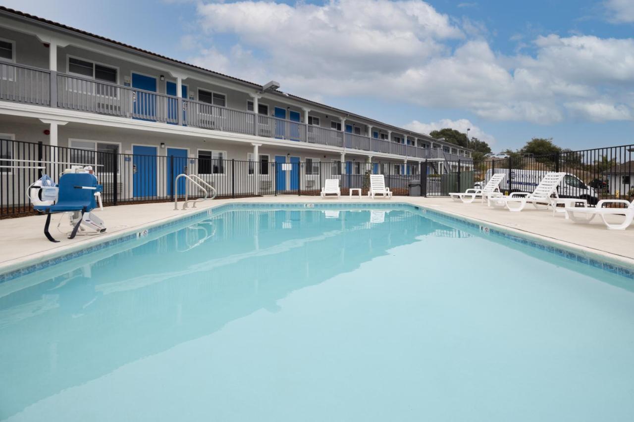 Days Inn By Wyndham Arroyo Grande Pismo Beach Extérieur photo